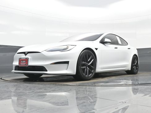 Used 2021 Tesla Model S Plaid image 27
