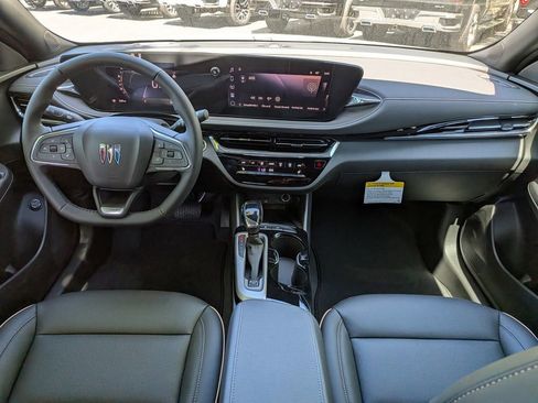 New 2026 Buick Envista Avenir FWD image 17