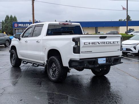 Used 2022 Chevrolet Silverado 1500 LTZ w/ LTZ Premium Package AWD/4WD image 4