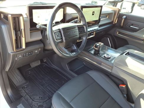 Used 2025 GMC Hummer EV 2X image 12
