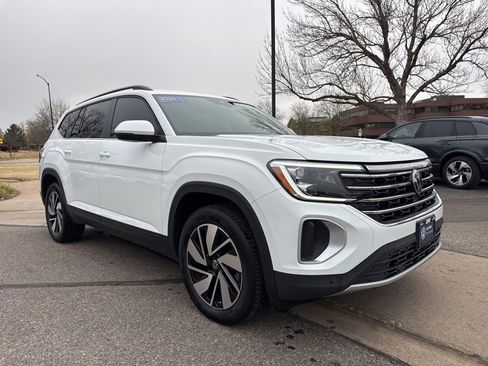 Certified 2024 Volkswagen Atlas SE image 8