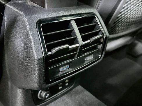 Used 2025 Audi Q3 2.0T Premium AWD/4WD image 27