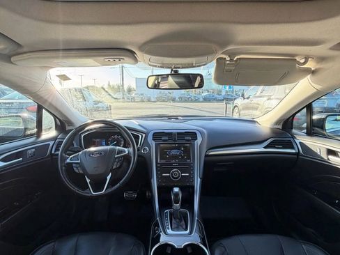 Used 2016 Ford Fusion Titanium image 10