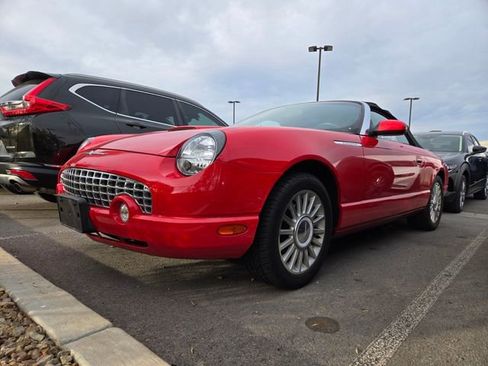 Used 2005 Ford Thunderbird RWD image 2