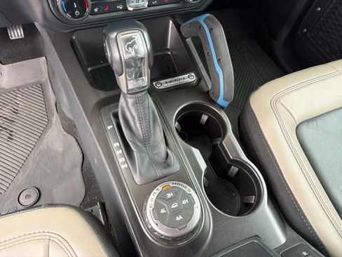Used 2022 Ford Bronco Wildtrak AWD/4WD image 24