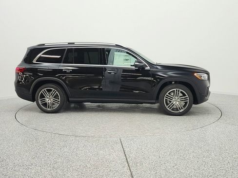 New 2026 Mercedes-Benz GLS 450 4MATIC image 4