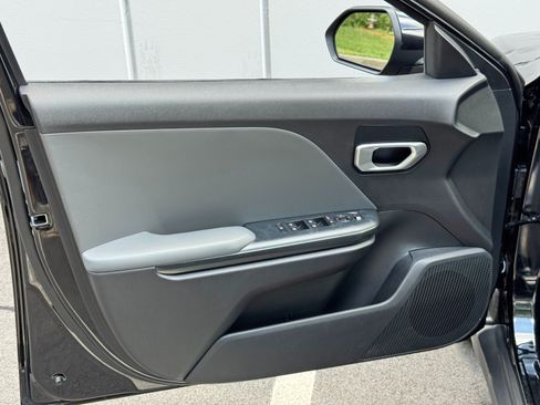 Used 2025 Kia K4 FWD image 37