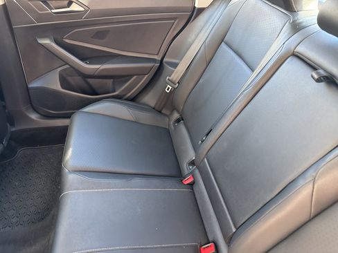 Used 2019 Volkswagen Jetta SE image 28