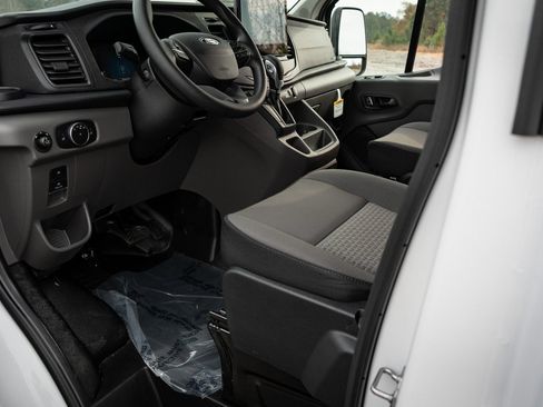 New 2026 Ford Transit 250 Low Roof w/ Upfitter Package RWD image 19