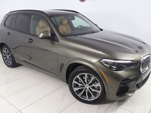 Used 2022 BMW X5 xDrive40i w/ M Sport Package AWD/4WD image 16