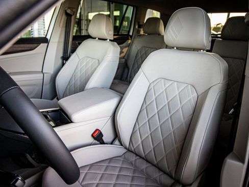 New 2026 Volkswagen Atlas SEL Premium R-Line image 29