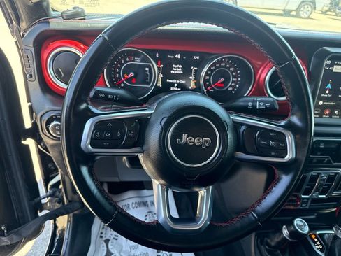 Used 2022 Jeep Gladiator Rubicon AWD/4WD image 15