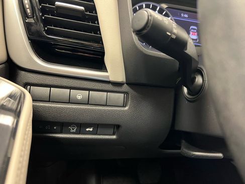 Used 2023 Nissan Rogue SL w/ SL Premium Package FWD image 24