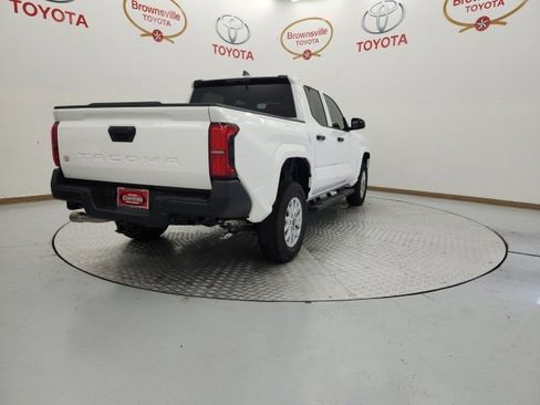 Certified 2025 Toyota Tacoma SR image 8
