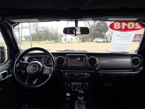 Used 2018 Jeep Wrangler Unlimited Sport S AWD/4WD image 18