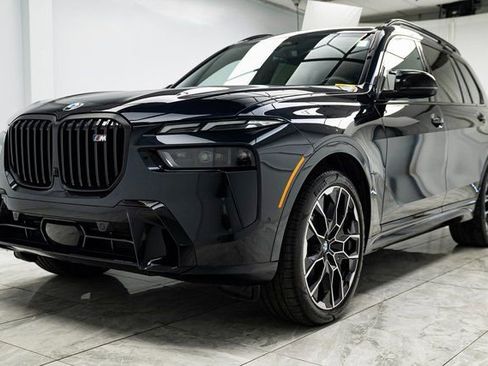 Used 2026 BMW X7 M60i image 6
