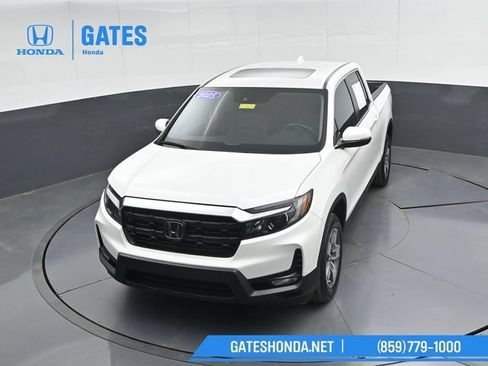 Certified 2025 Honda Ridgeline RTL image 45