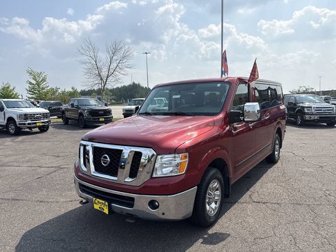 Used 2016 Nissan NV 3500 SL RWD image 2