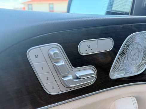 Used 2020 Mercedes-Benz GLE 350 4MATIC w/ Premium Package image 14