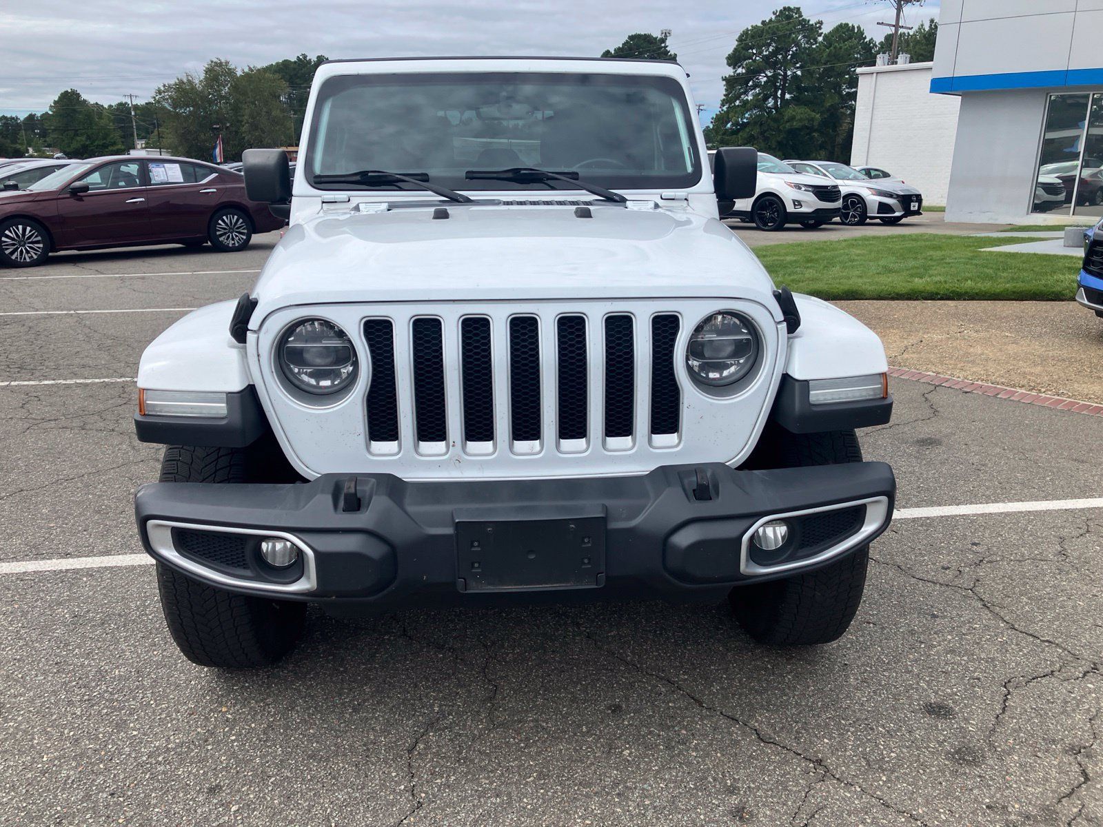 Used 2020 Jeep Wrangler Unlimited Sahara w/ Dual Top Group AWD/4WD image 8