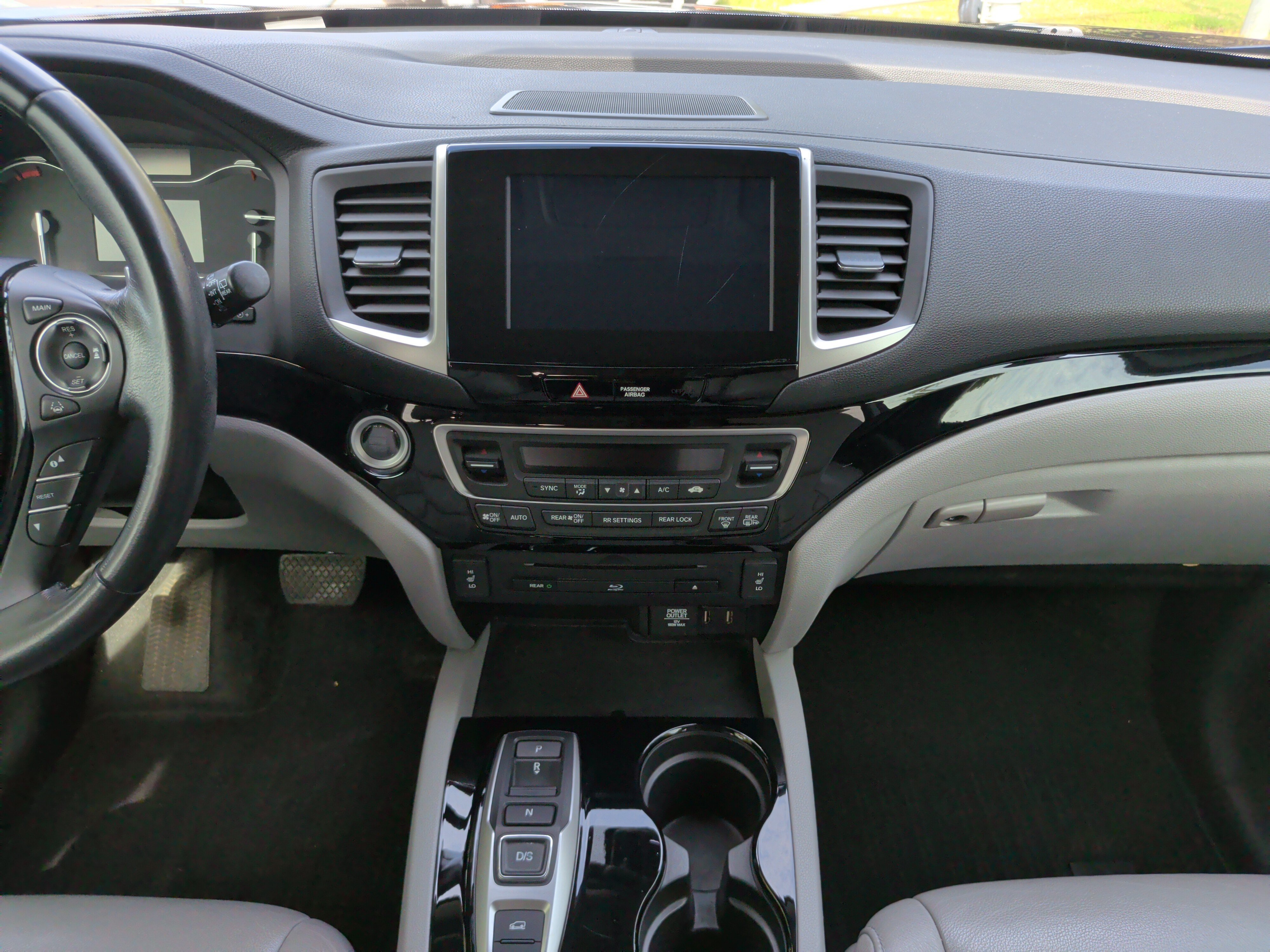 Used 2016 Honda Pilot Touring image 34