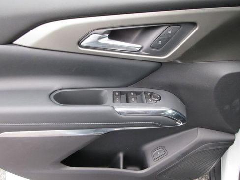 New 2026 Chevrolet Traverse LT w/ Driver Confidence Package image 21