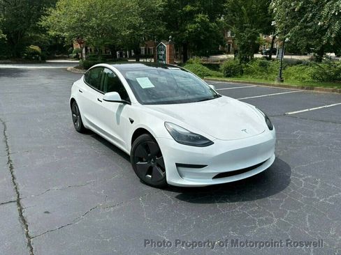Used 2023 Tesla Model 3 Standard Range RWD image 2