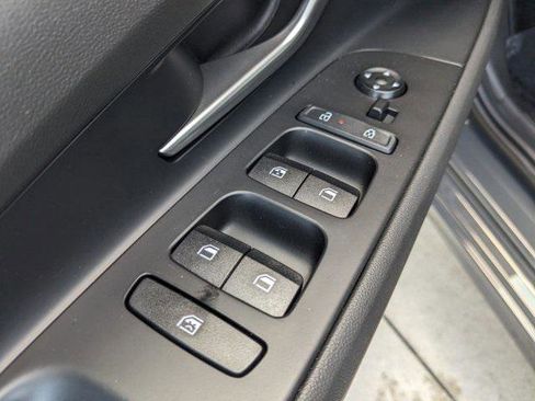 New 2024 Hyundai Elantra SEL image 16