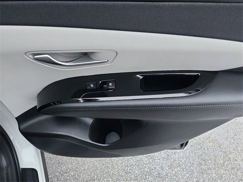 Certified 2024 Hyundai Tucson Limited image 31