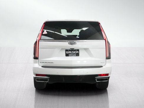 Used 2022 Cadillac Escalade Premium Luxury w/ LPO, Radiant Package AWD/4WD image 4