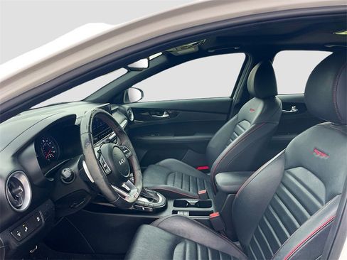Used 2024 Kia Forte GT w/ GT2 Package image 10