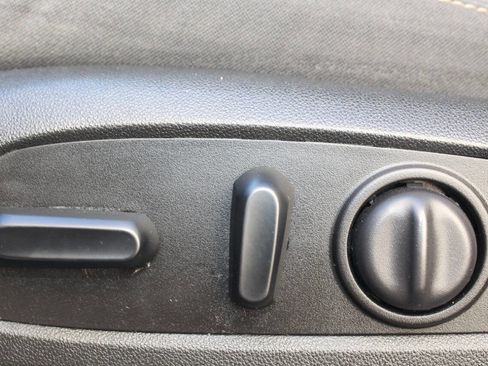 Used 2020 GMC Terrain SLE w/ Driver Convenience Package image 12