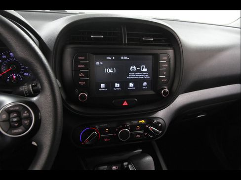 Used 2020 Kia Soul LX FWD image 9