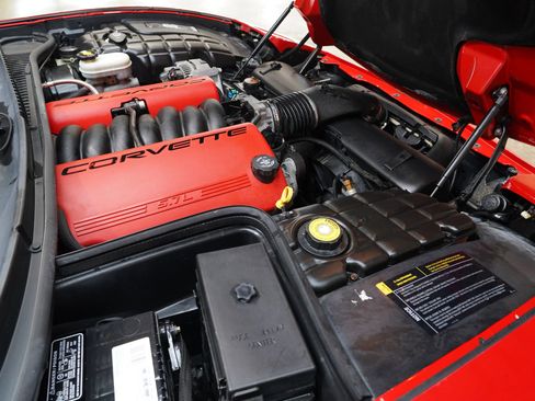 Used 2002 Chevrolet Corvette Z06 w/ Memory Pkg RWD image 31