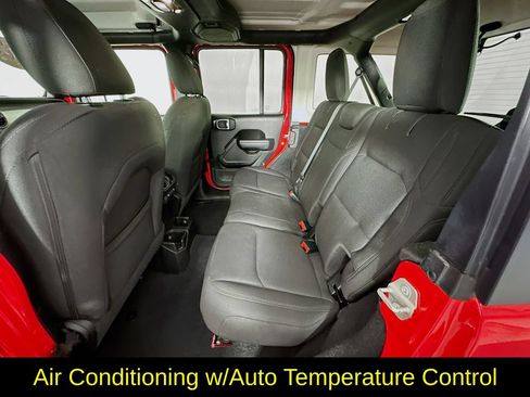 Used 2023 Jeep Wrangler Unlimited Sport AWD/4WD image 32