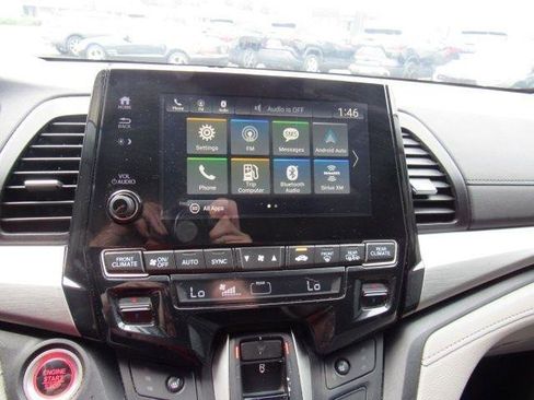 Used 2019 Honda Odyssey EX-L image 17