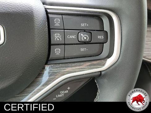 Used 2022 Jeep Wagoneer Series III w/ Rear Seat Video Group 1 AWD/4WD image 34