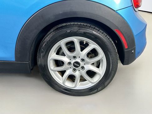 Used 2018 MINI Cooper S image 32