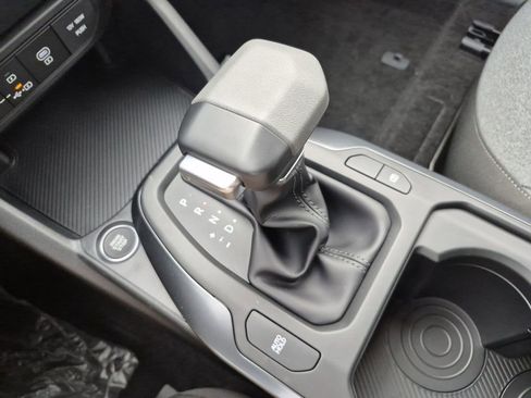 New 2025 Kia K4 LXS image 23