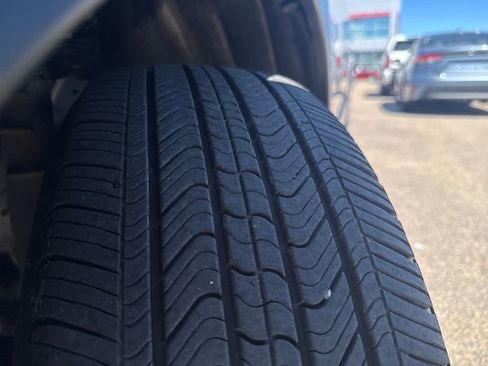 Used 2019 Honda HR-V EX image 41