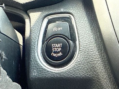Used 2013 BMW 335i xDrive Sedan AWD/4WD image 17