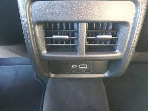 Certified 2024 Cadillac XT4 Premium Luxury image 21