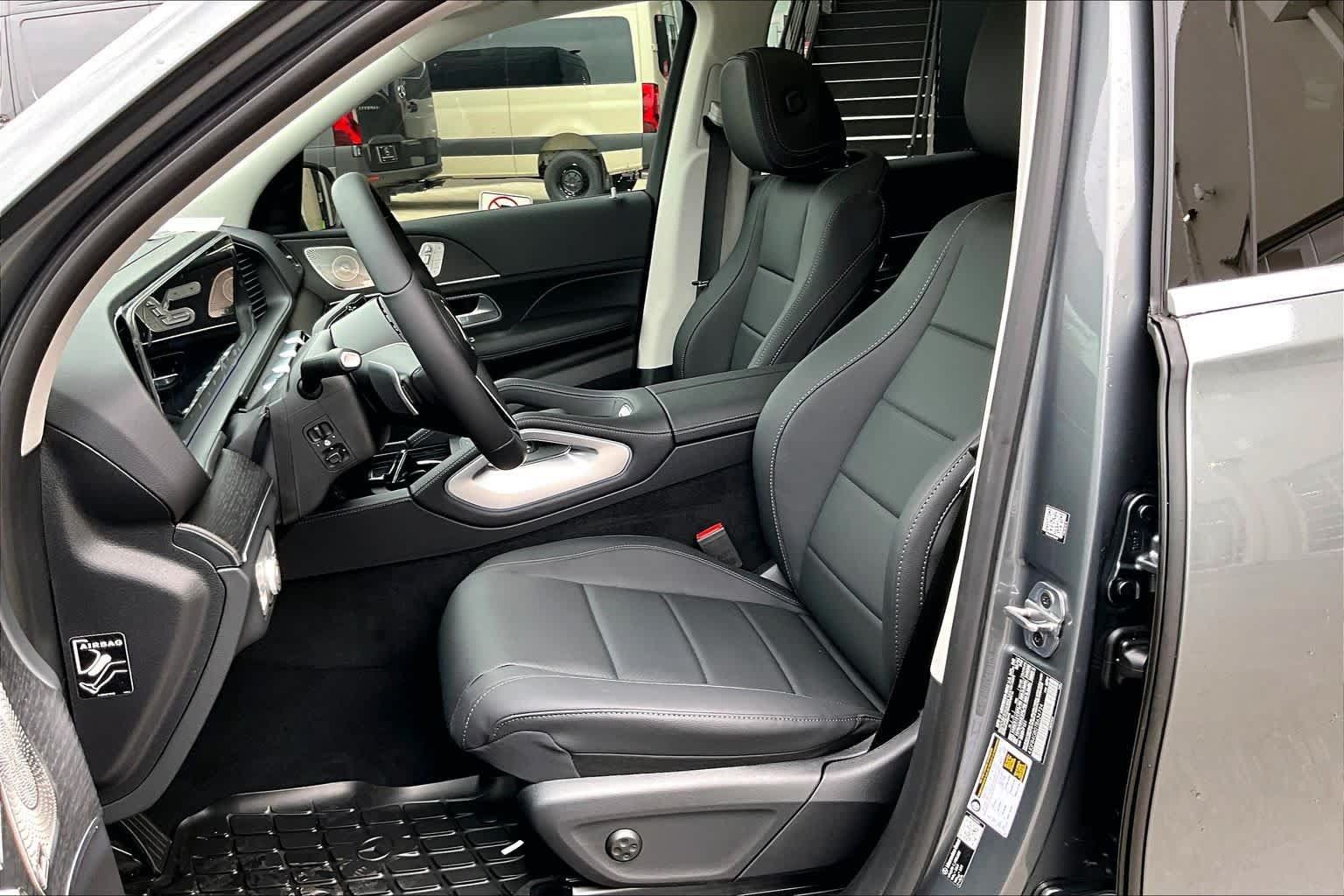 New 2026 Mercedes-Benz GLE 450e 4MATIC image 9