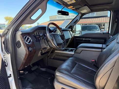 Used 2016 Ford F250 Lariat w/ Lariat Ultimate Package image 15