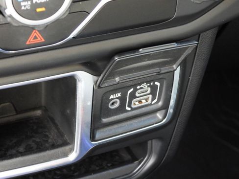 Used 2018 Jeep Wrangler Sport AWD/4WD image 69
