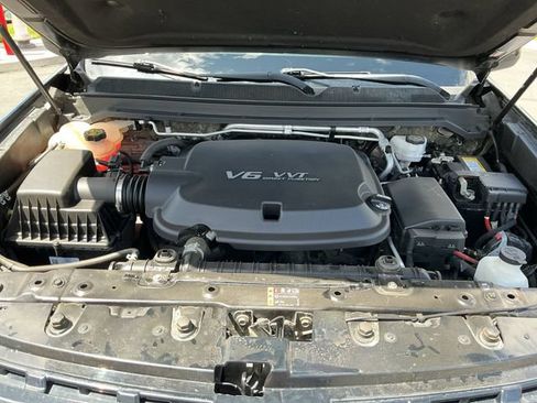 Used 2018 Chevrolet Colorado ZR2 AWD/4WD image 24