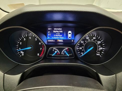 Used 2017 Ford Focus SE FWD image 23