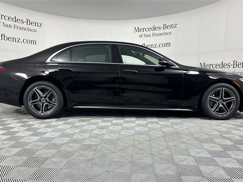 New 2026 Mercedes-Benz S 500 4MATIC image 3