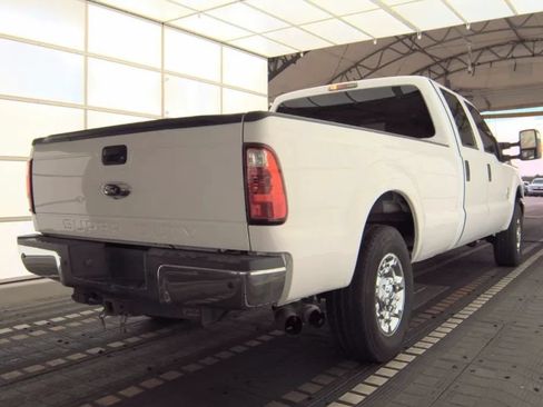 Used 2016 Ford F250 XLT w/ XLT Premium Package AWD/4WD image 2