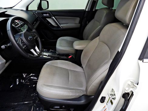Used 2018 Subaru Forester 2.5i Limited AWD/4WD image 8